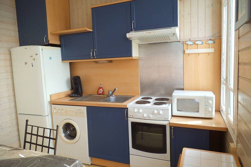 Foto 10 von 13: Das Boot Helle Wohnung mit Blick auf das Meer und den Strand