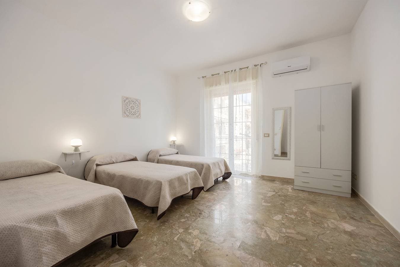 Foto 5 von 24: Ferienhaus 'Sandovalli' mit Meerblick, WLAN und Klimaanlage