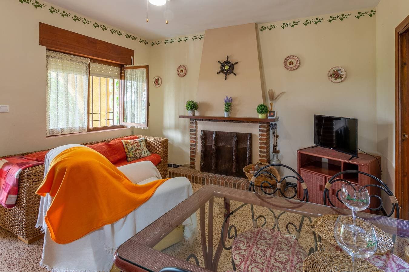 Foto 6 von 30: Villa „Las Pedrizas“ mit Bergblick, privatem Pool und WLAN