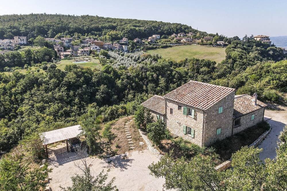 Foto 13 von 30: Villa with garden, private pool and air conditioning. Panoramic views!!