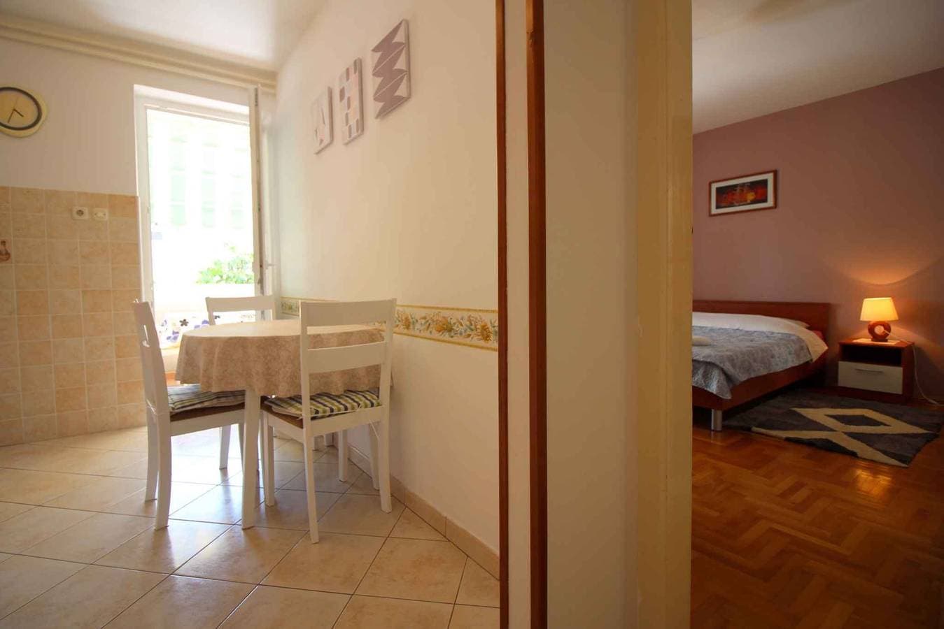 Foto 12 von 25: Ferienwohnung mit Terrasse