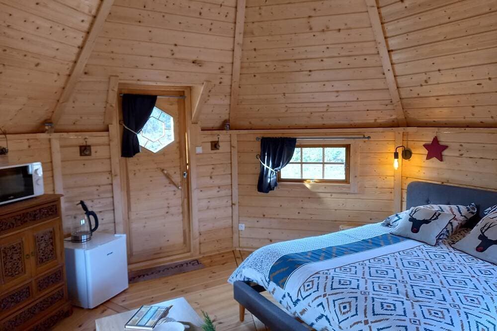 Foto 3 von 6: Your unusual and cocooning accommodation: our Finnish Kota