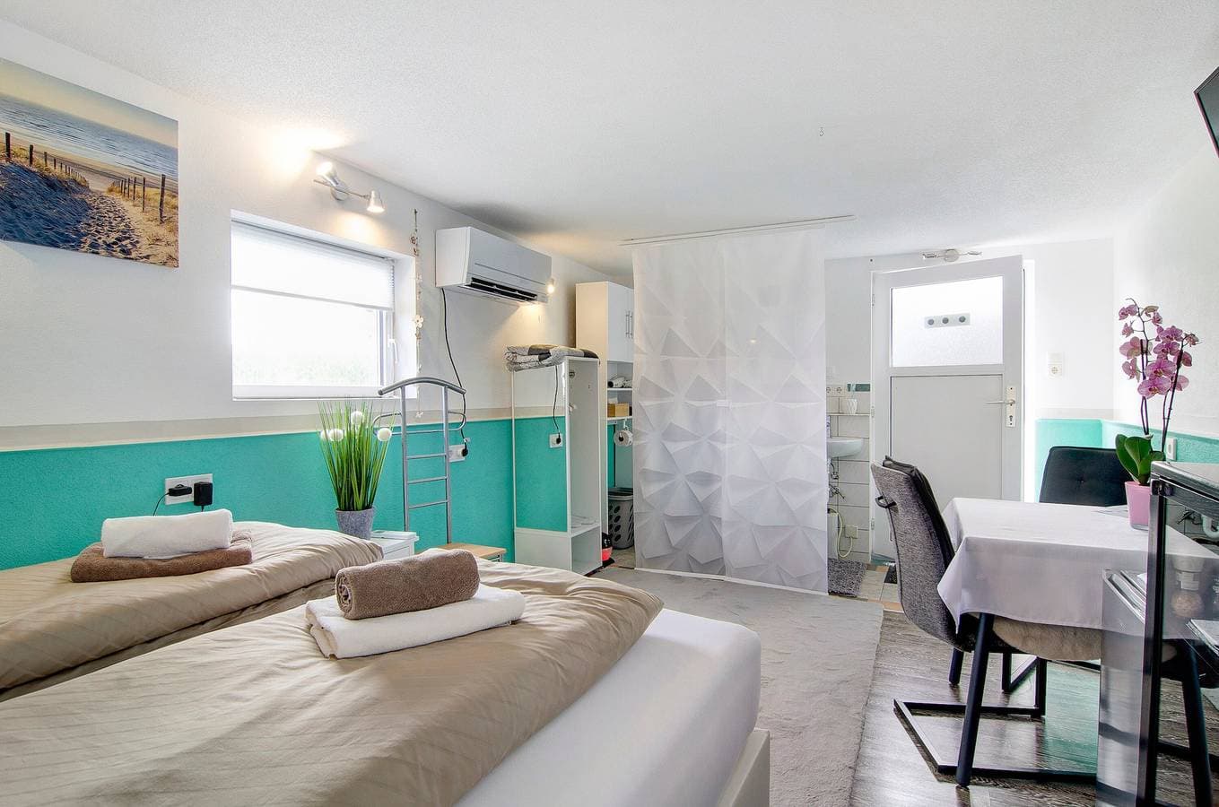 Foto 3 von 37: Whirpool und Sauna in neu renovierten Ferienwohnung "Spawo" mit WLAN