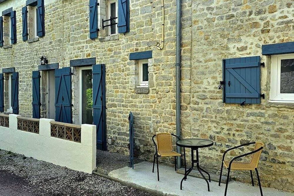 4 Bedroom Private vacation home in Carentan-les-Marais 1