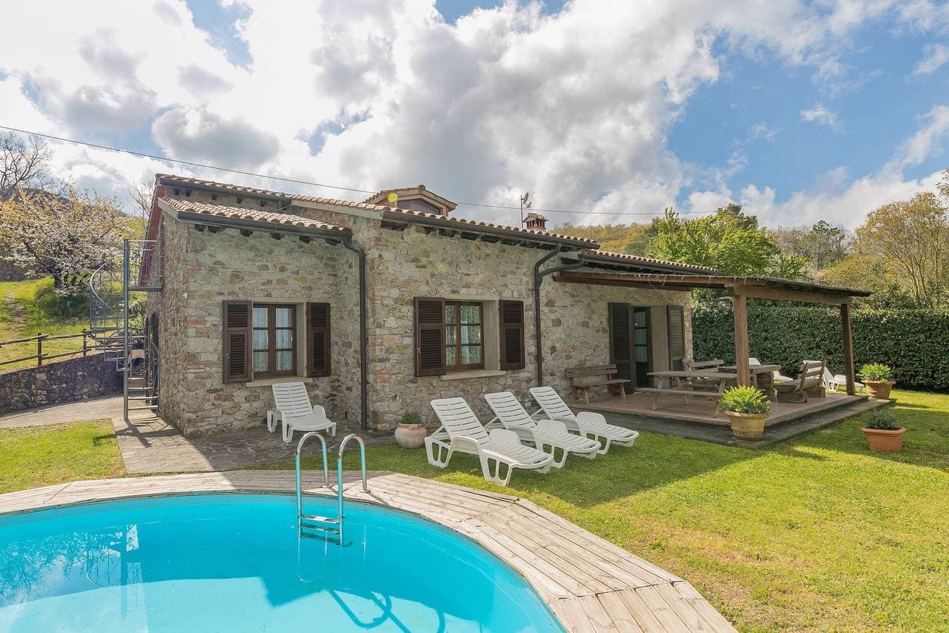 Stupendo rustico in pietra 1