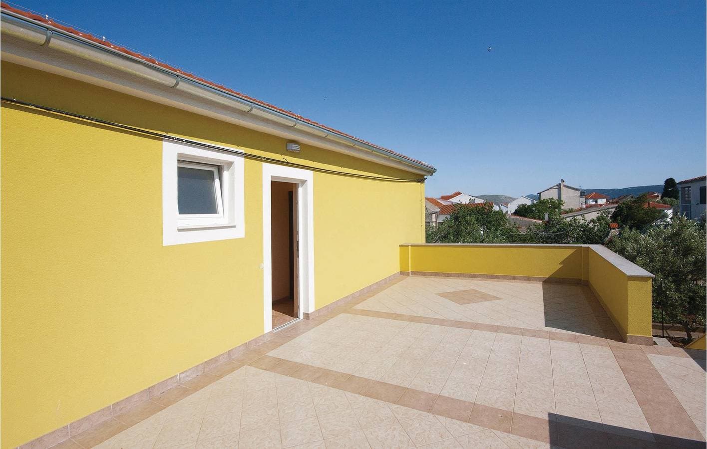 Foto 5 von 18: Gemütliche Ferienwohnung mit Terrasse, Küche und 1,5 km zum Strand