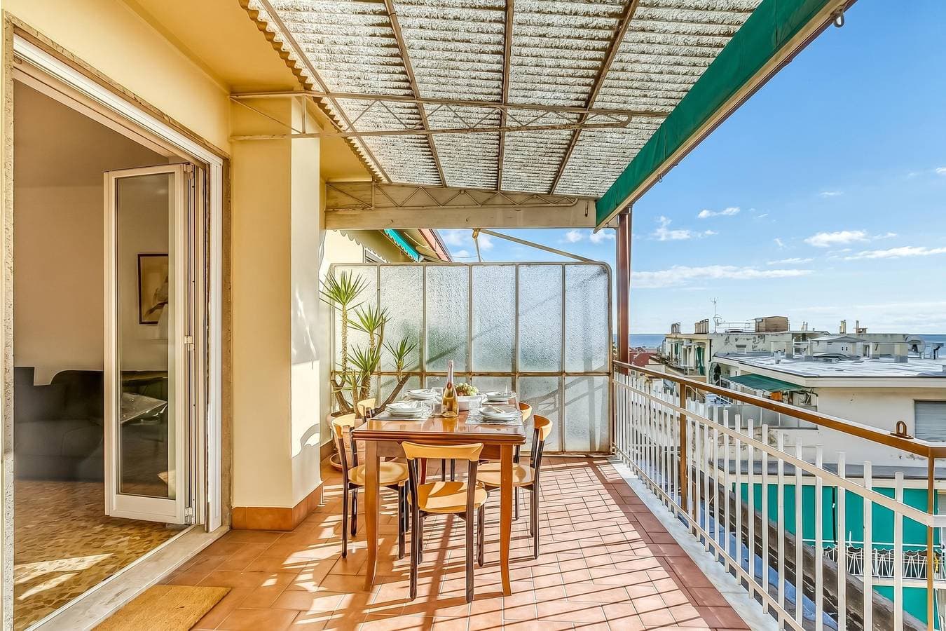 Foto 2 von 30: Penthouse Vista Mare E Monti Centro Sanremo