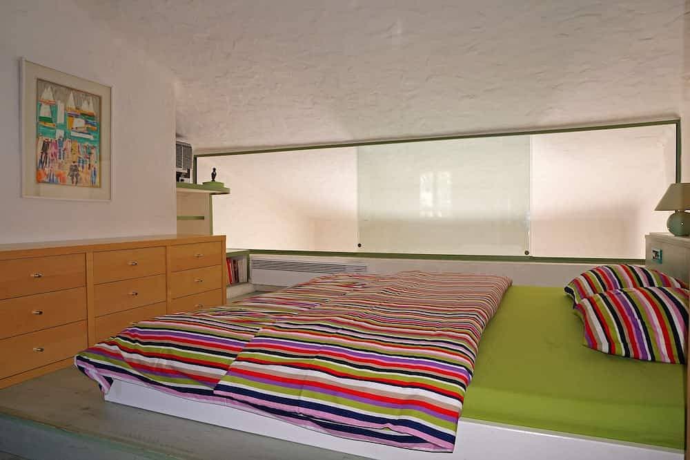 Foto 2 von 20: Ferienwohnung mit Pool, 300 m Strände Tahiti, Moorea, Ramatuelle, Saint-Tropez.