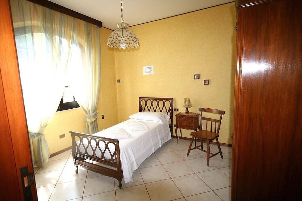 Foto 2 von 21: Villa Trapezio with private pool and tennis court