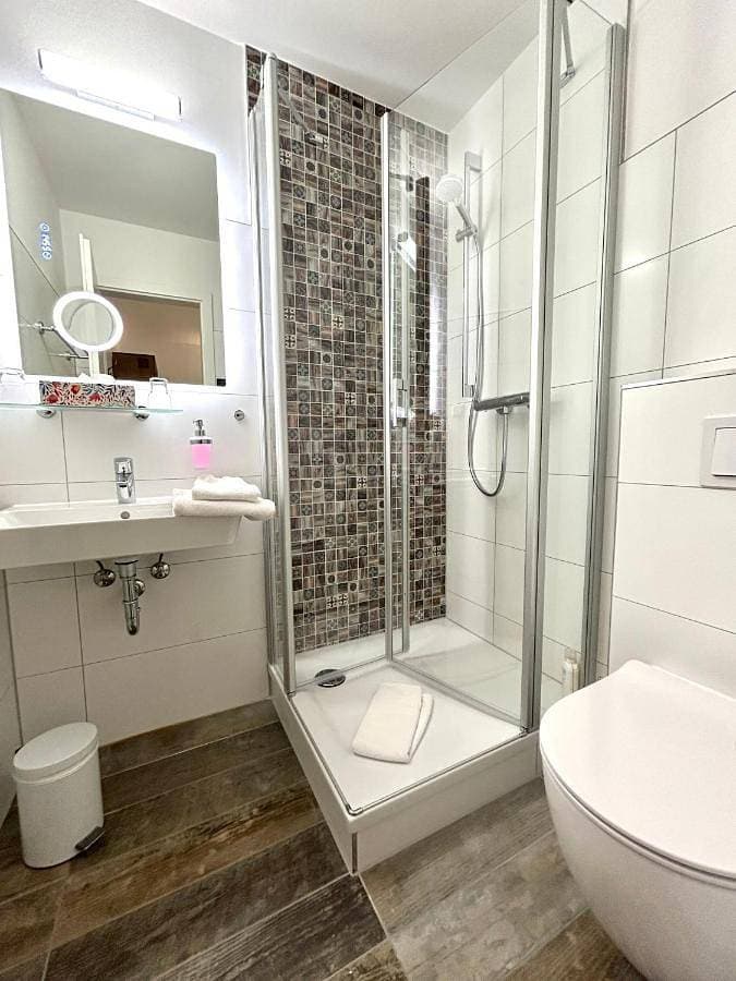 Foto 3 von 7: Budget Double Room