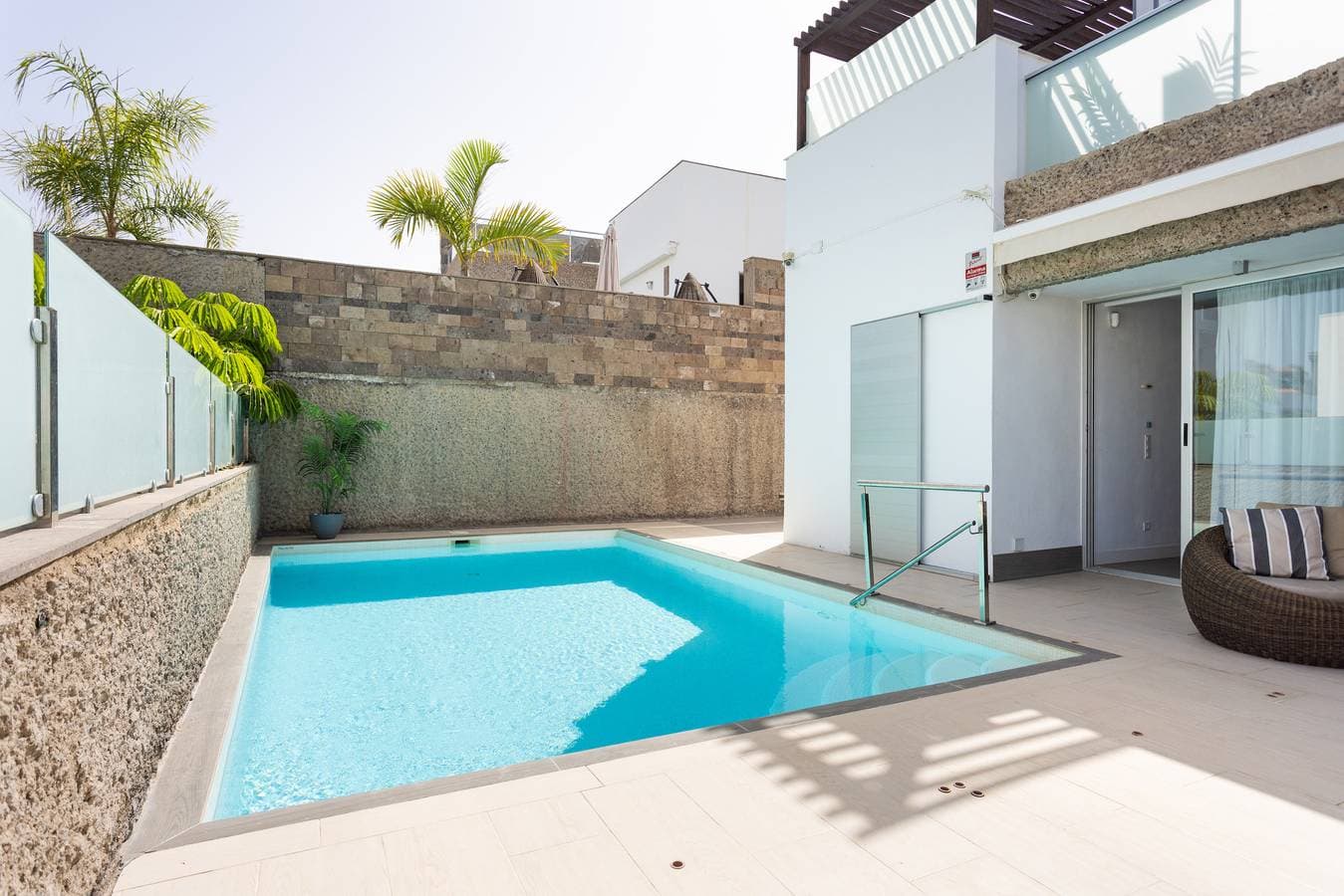 Foto 5 von 71: Luxus-Ferienhaus mit beheiztem Pool, jacuzzi, BBQ in El Duque