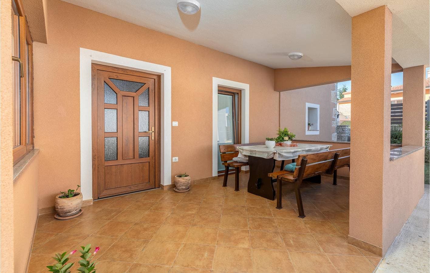 Foto 4 von 33: Geräumige 140 m² große Wohnung mit WLAN und Terrasse in der Nähe des Stadtzentrums von Svetvinčenat