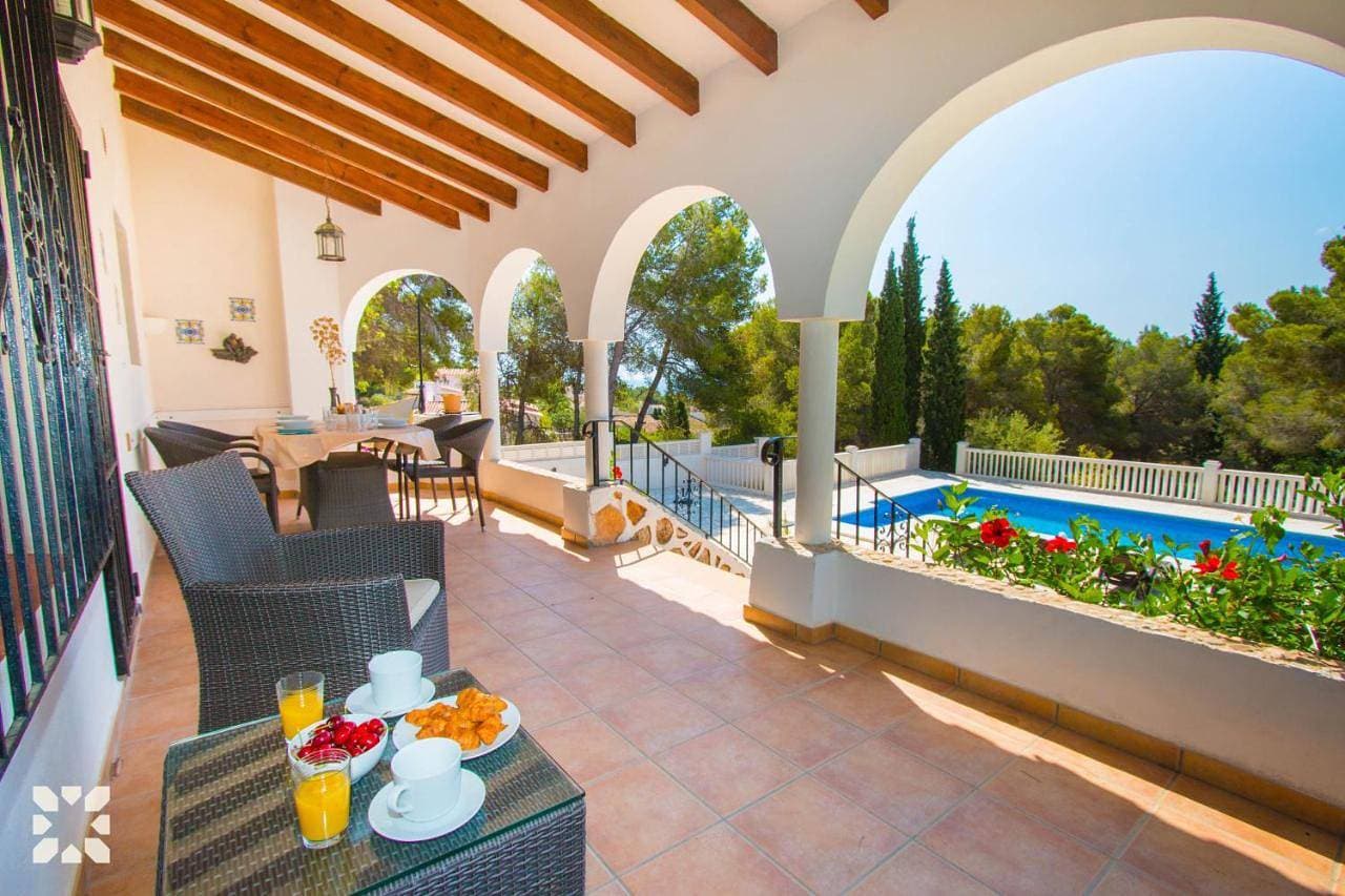 Foto 4 von 5: Villa