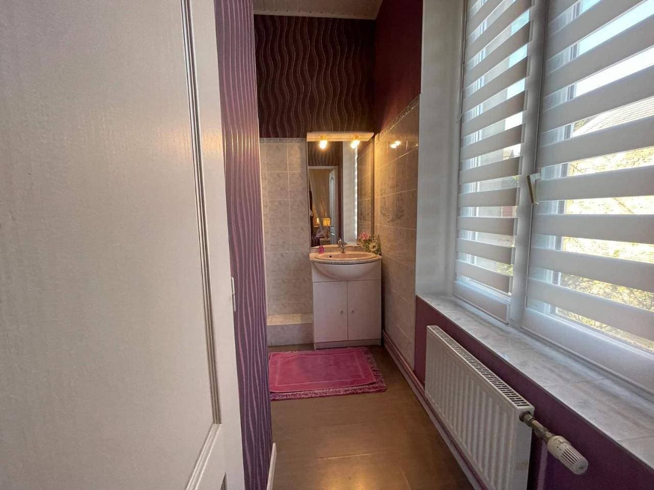 Foto 8 von 15: Double Room with Private Bathroom