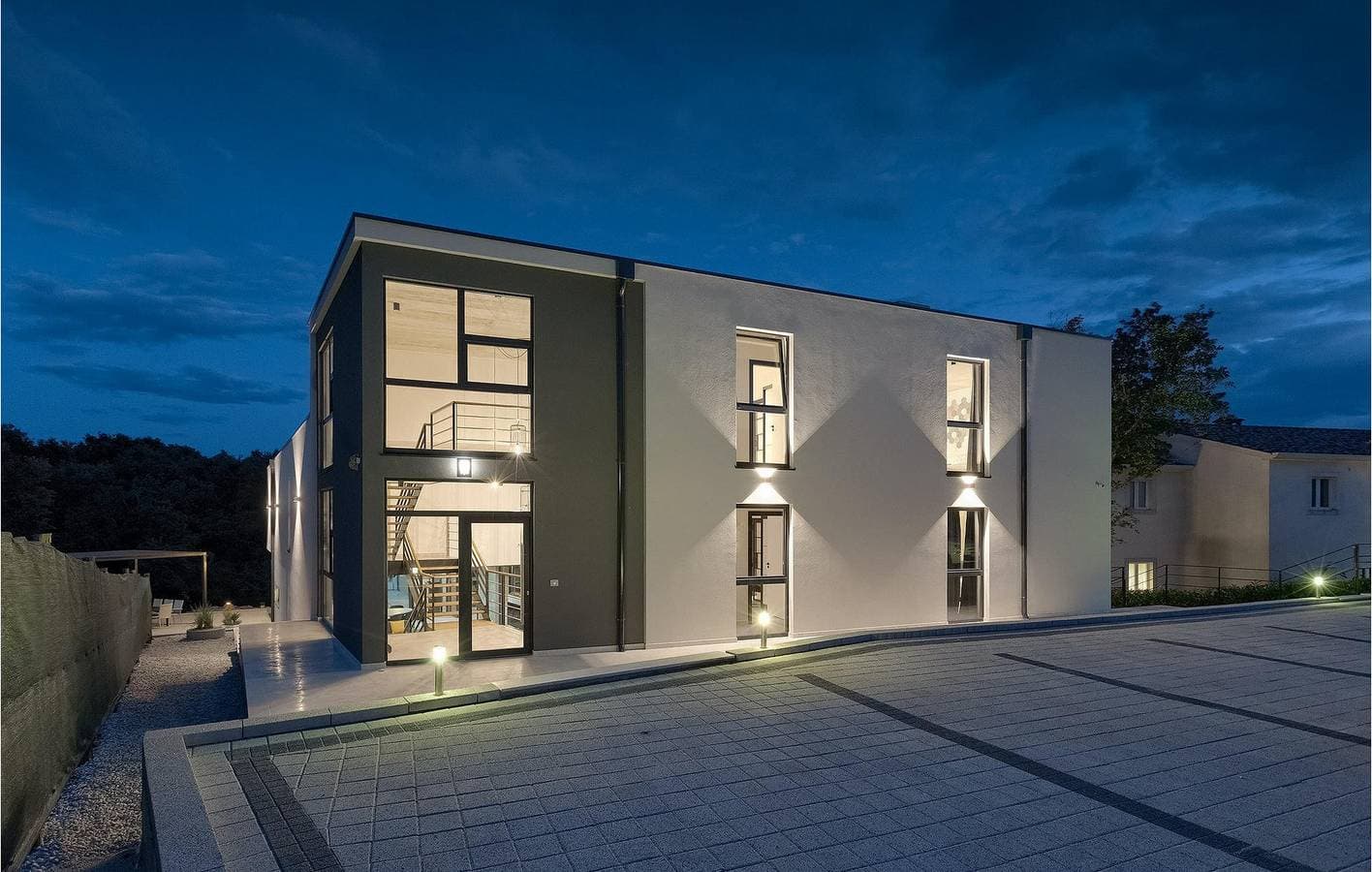 Foto 5 von 69: Gemütliche 37 m² große Ferienwohnung mit Pool, WLAN und Parkplatz in der Nähe von Pčele.doo