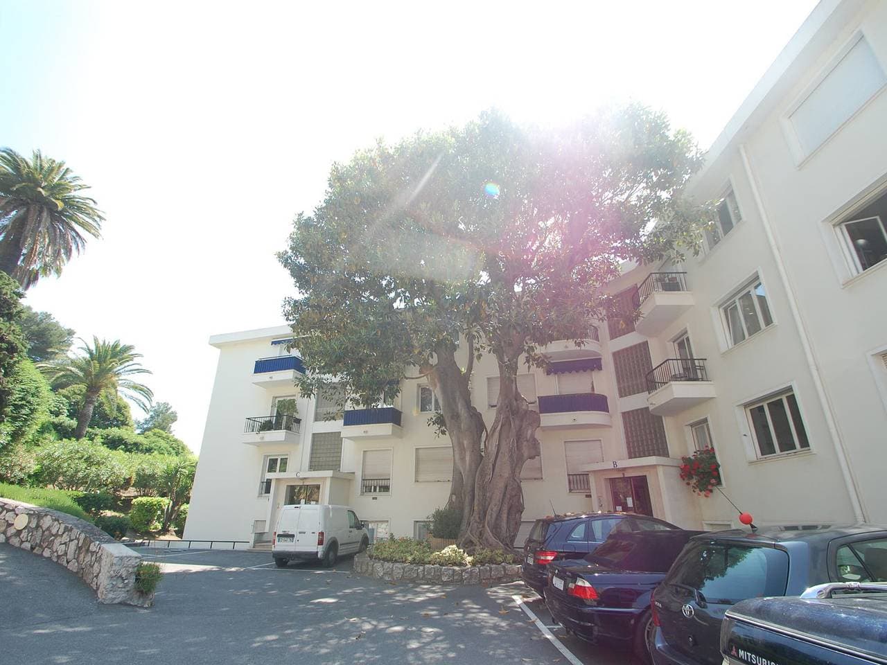 Foto 12 von 18: Helles Studio mit großer Terrasse und privater Garage