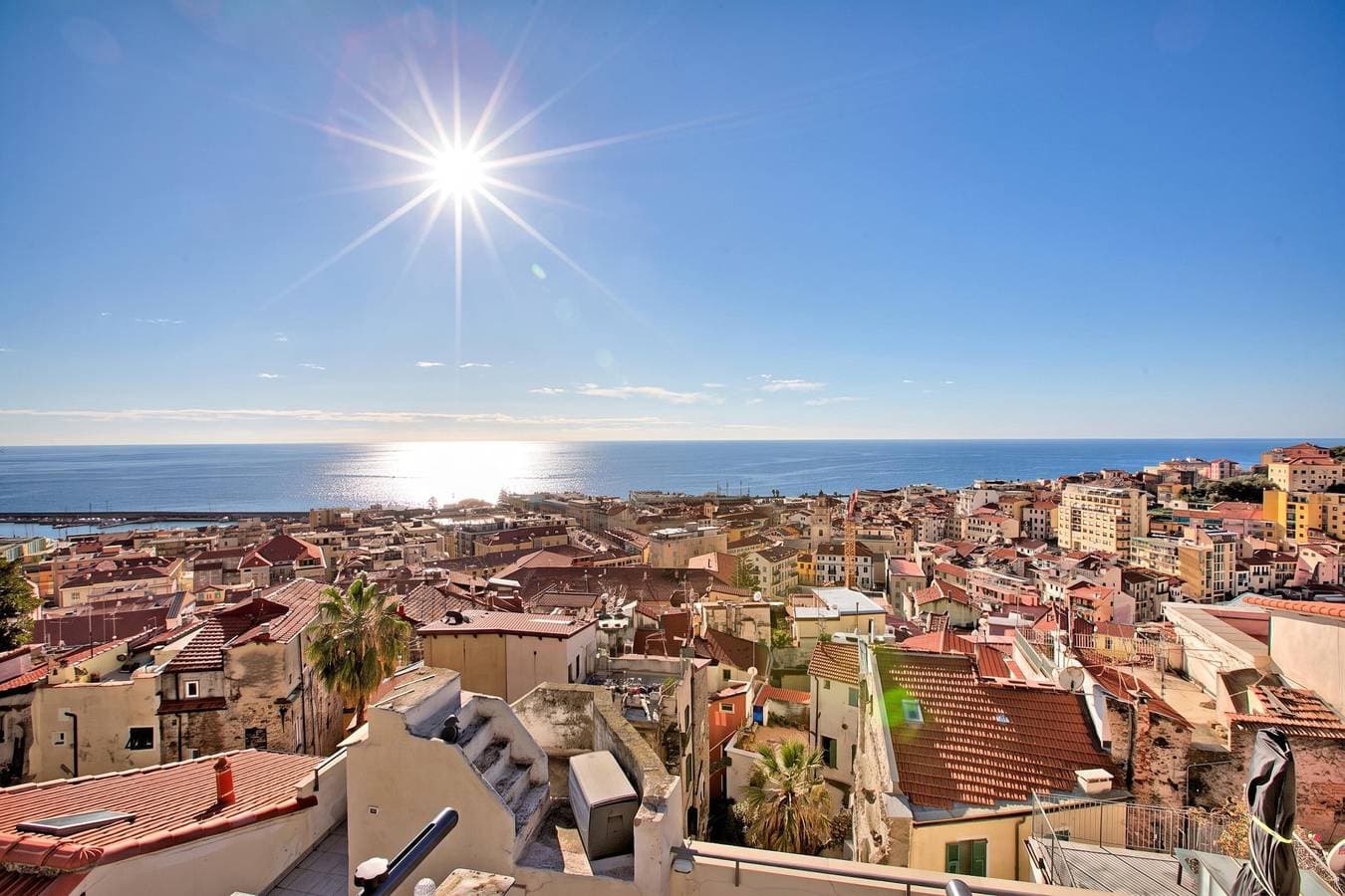 Foto 9 von 37: La Torretta Holiday Home with Terrace, Sanremo
