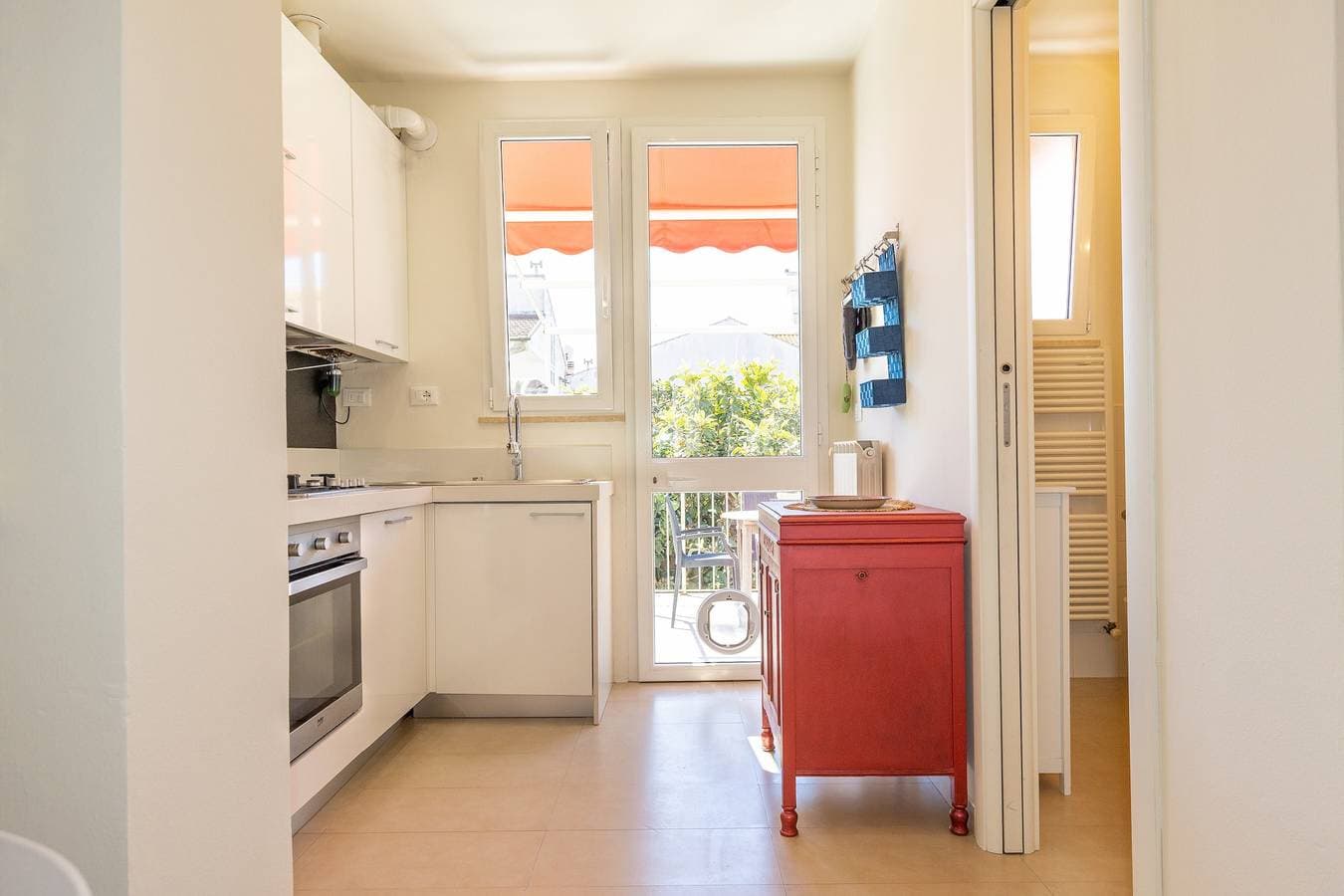 Foto 10 von 33: Ferienwohnung 'Terraviva - La Terrazza Sul Nespolo' mit privater Terrasse, WLAN & Klimaanlage