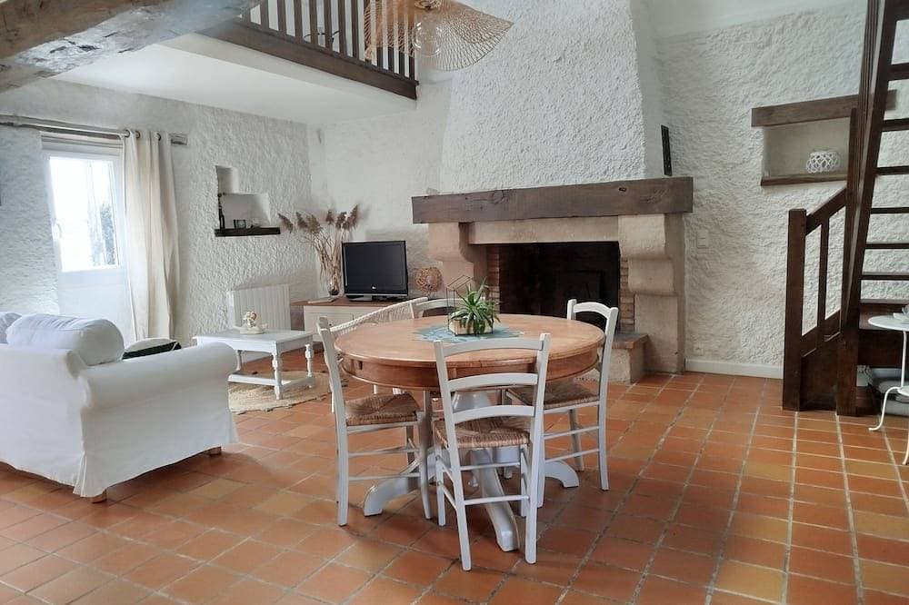 A vacation rental in the heart of Morbihan, nestled between land, river, and ocean! A guaranteed cha... 1
