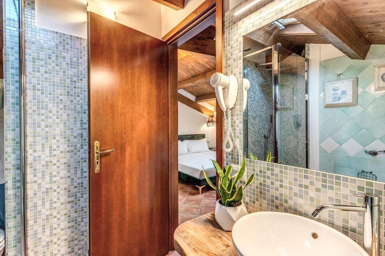 Foto 10 von 18: Classic Triple Room