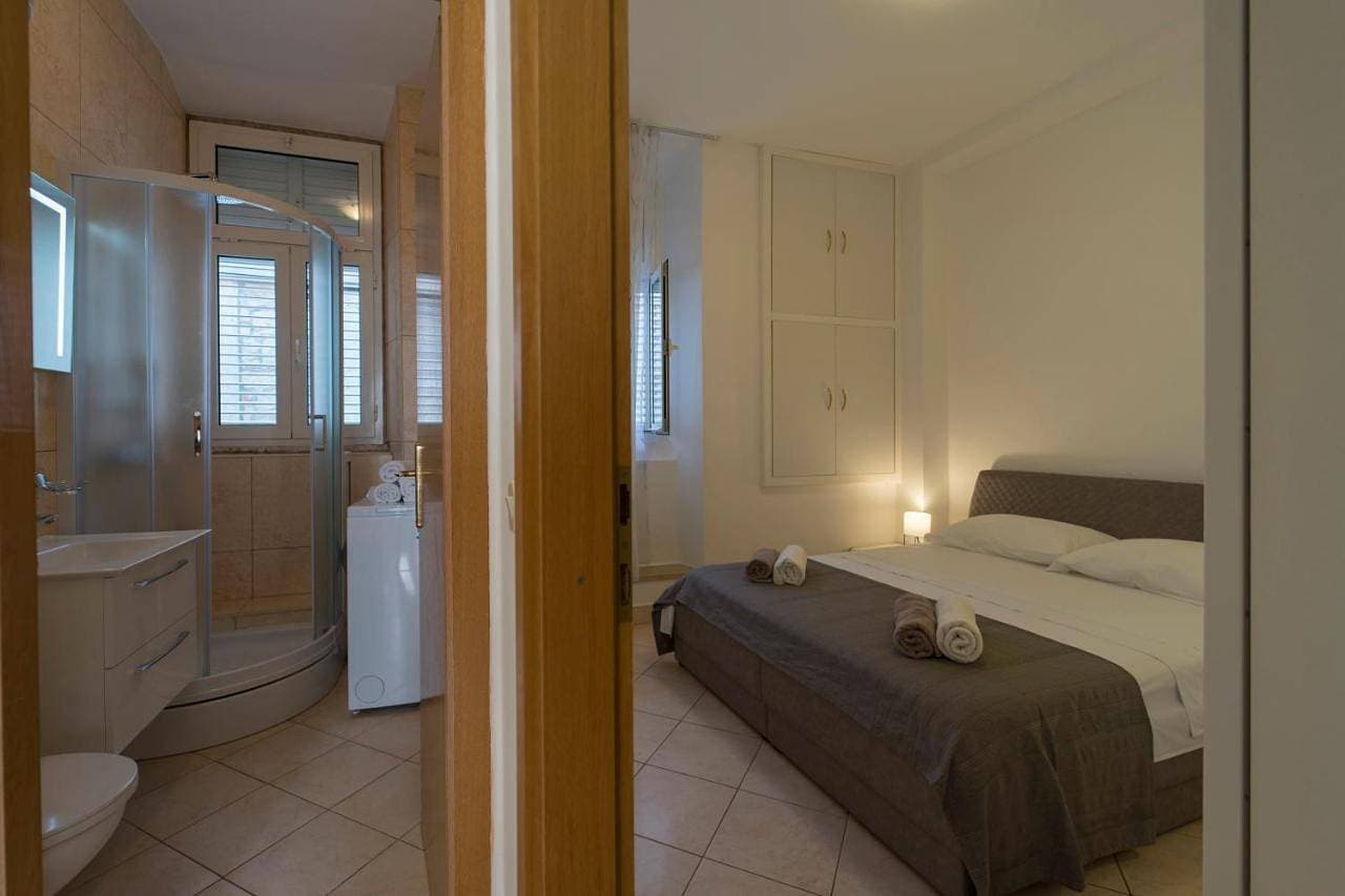 Foto 4 von 19: One-Bedroom Apartment