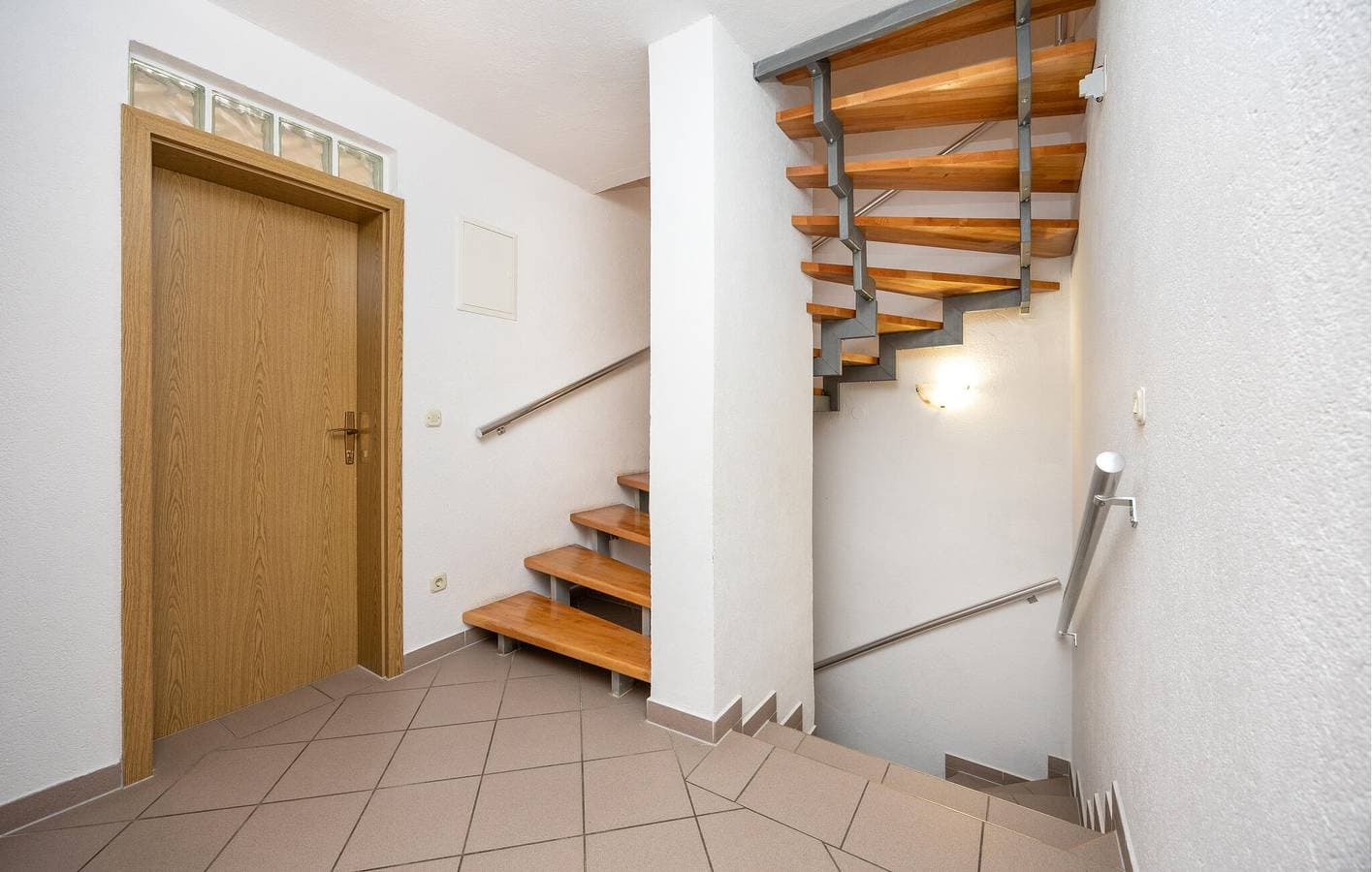 Foto 13 von 23: Modernes Apartment mit Terrasse, Parkplatz und WLAN – 600 m vom Strand entfernt