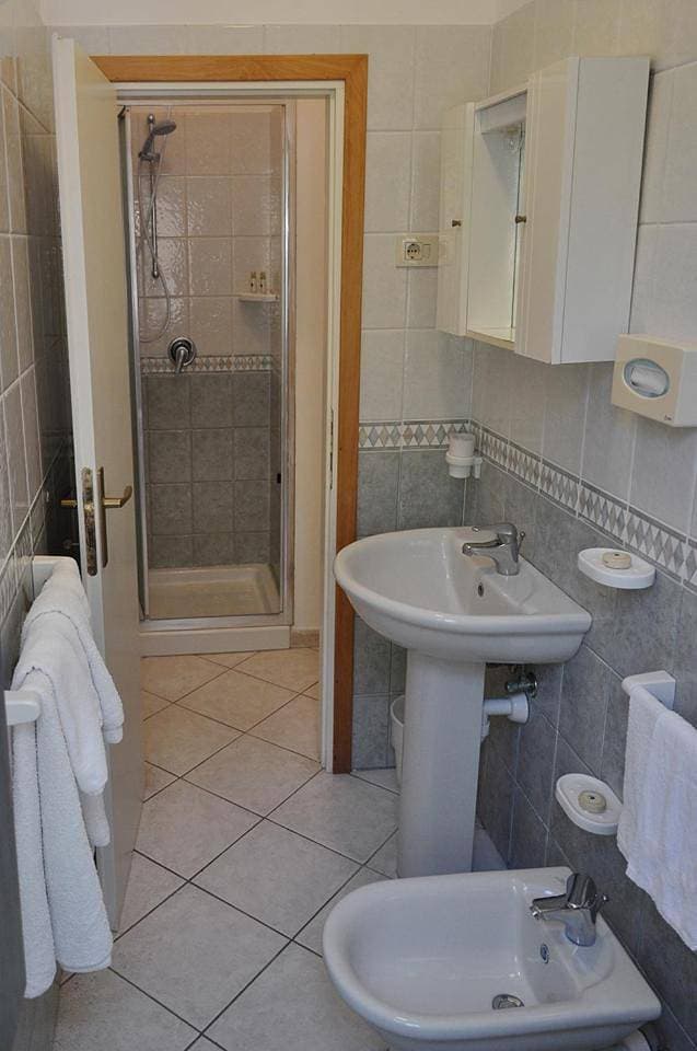 Foto 7 von 22: Double or Twin Room