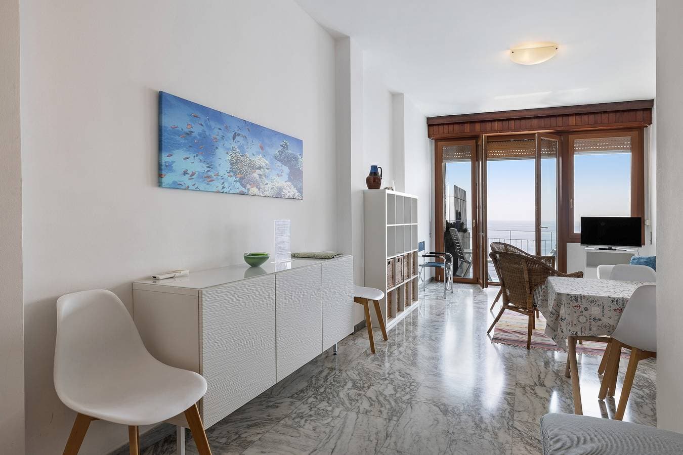 Foto 8 von 22: Haustierfreundliche Ferienwohnung Stupenda Vista Mare in Strandnähe mit Balkon und WLAN