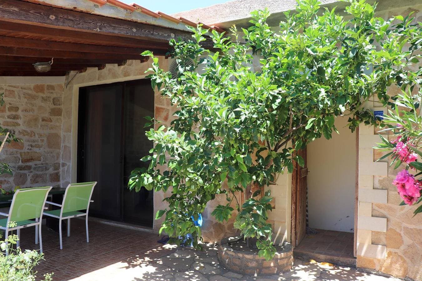 Foto 8 von 41: Panoramablick aufs Meer, fußläufig zum Strand, Wifi  - Ferienhaus Triopetra, Kreta