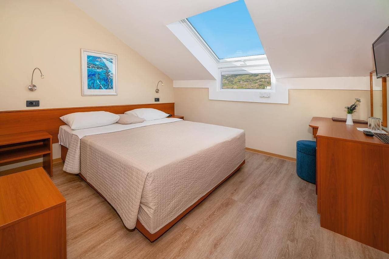 Foto 6 von 10: Small Double or Twin Room - Attic