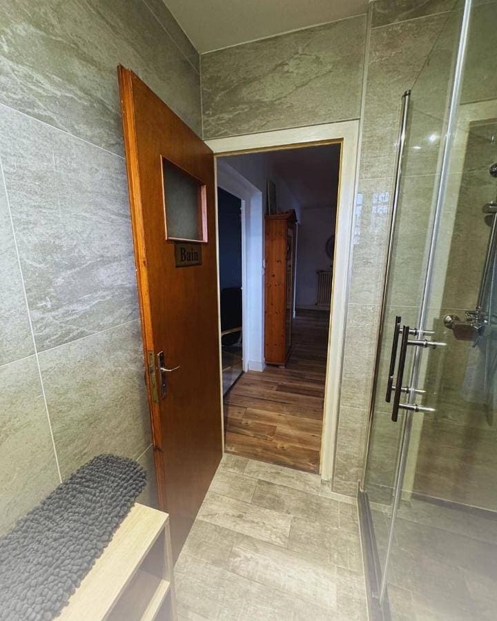 Foto 4 von 42: Two-Bedroom Apartment