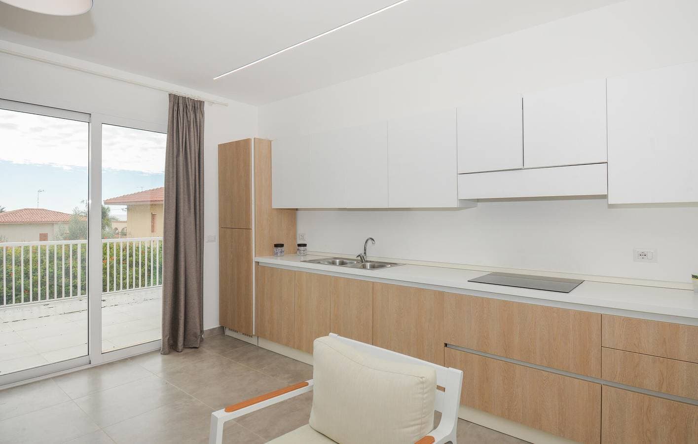 Foto 13 von 24: Gemütliches AC-Apartment mit Terrasse, Parkplatz und WiFi 1,5 km vom Strand von Sampieri entfernt