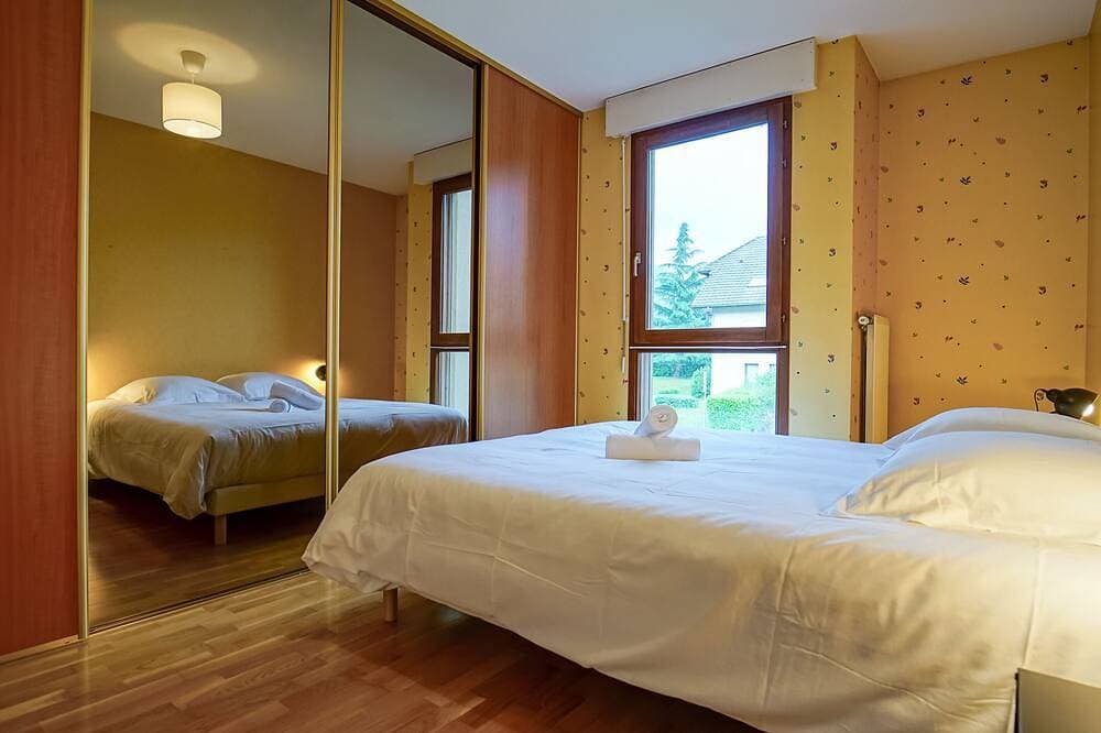 Foto 4 von 13: Le Bleu du Lac - 150m from the lake - terrace & parking in Sevrier