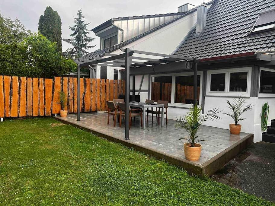 Foto 11 von 43: Three-Bedroom House