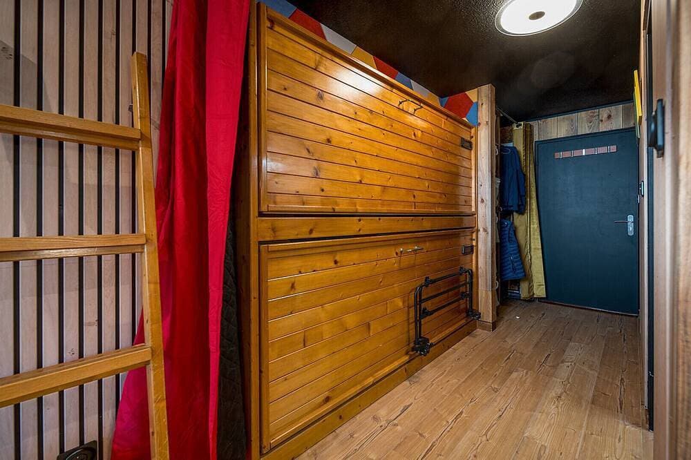 Foto 9 von 10: Beautifully renovated studio apartment, sleeps 4, mountain view