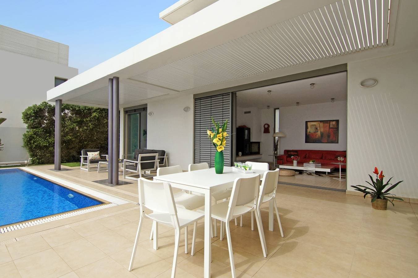 Foto 3 von 35: Villa für 8 Personen mit Pool