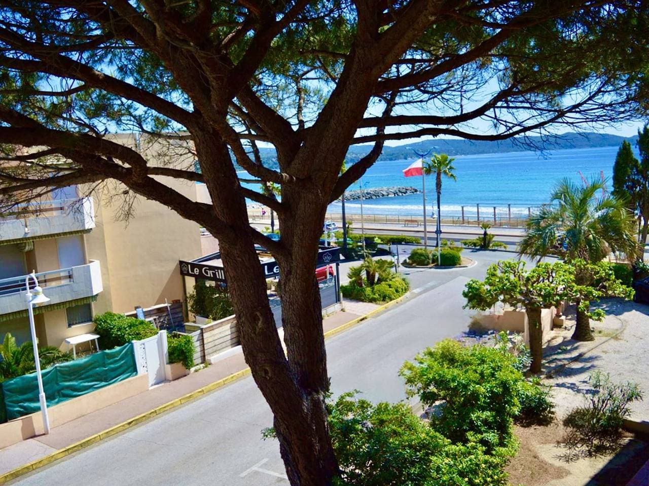 Foto 5 von 13: Gemütliches Studio, 50m vom Strand, privater Parkplatz, ideal zentral gelegen in Cavalaire-sur-Mer