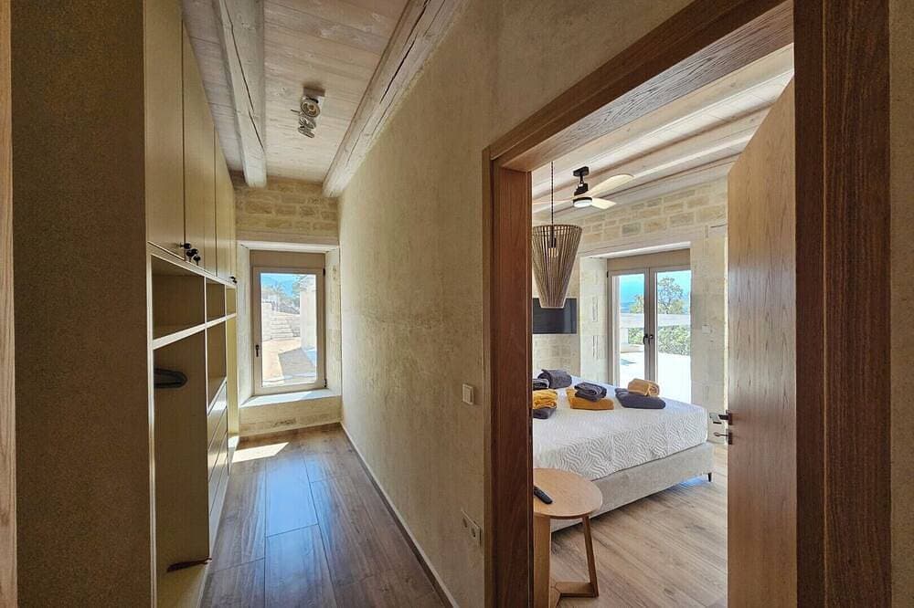 Foto 8 von 30: Villa Chalarosi, Natursteinvilla mit absolutem Weitblick mit beheizbarem Pool