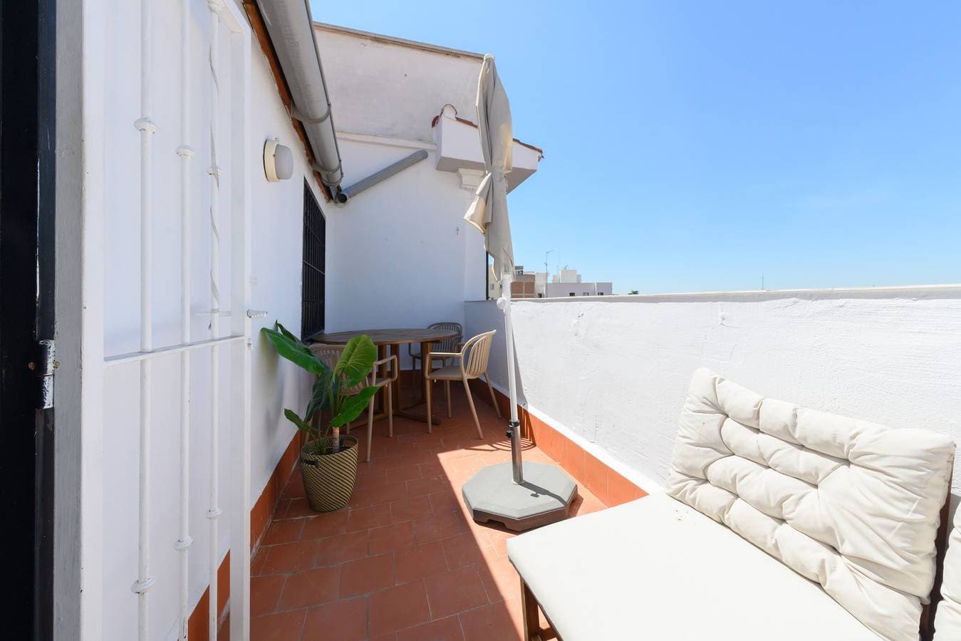 Foto 7 von 60: M Piso de dos dormitorios-Terraza y balcó