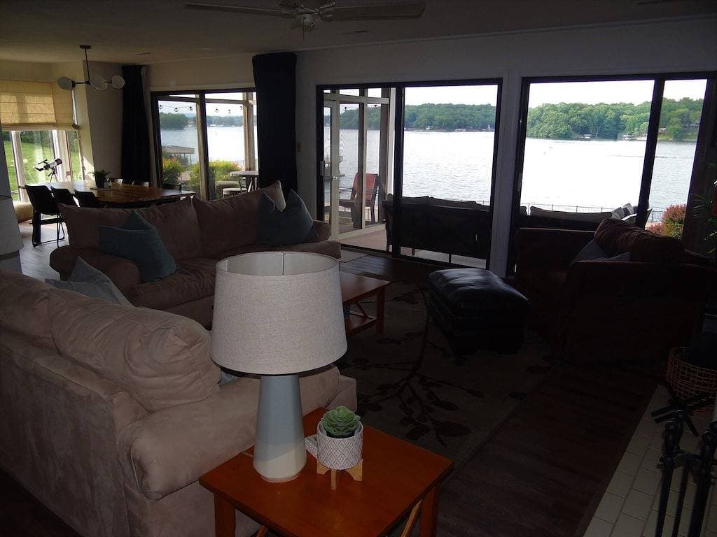 Foto 5 von 47: Smith Mountain Lake Condo with Main Channel Views