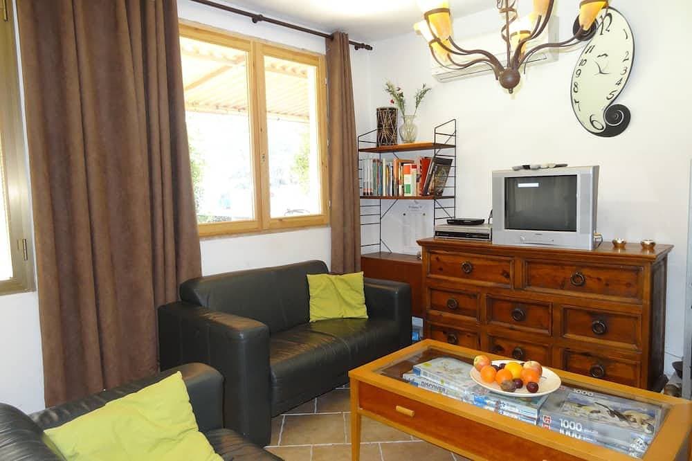Foto 10 von 30: Ferienhaus mit großen Gärten und Pool in der Mitte der Natur, 4 km vom Strand