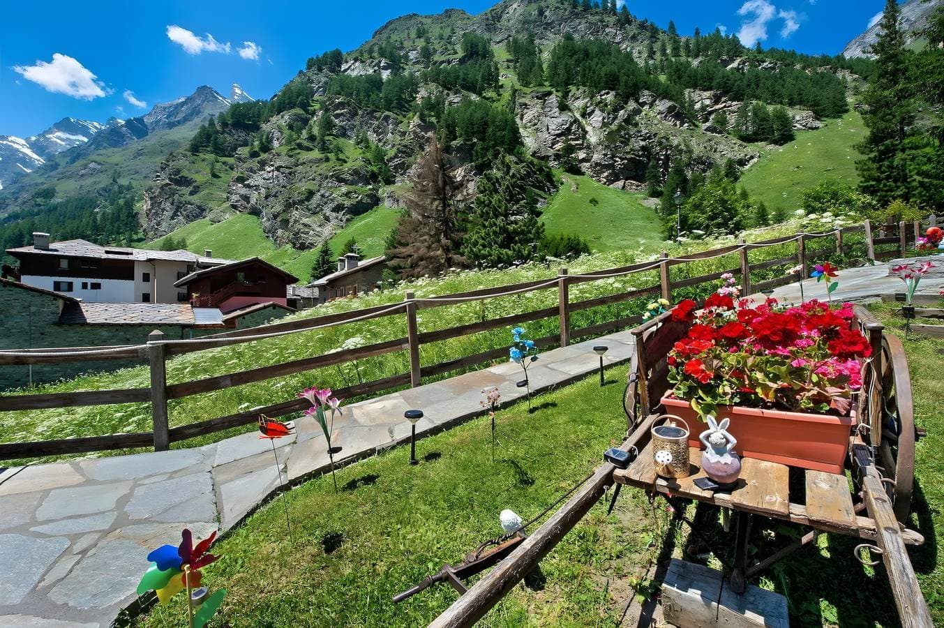 Foto 5 von 50: Zimmer '6' mit gemeinsamer Terrasse, gemeinsamem Garten und Wi-Fi