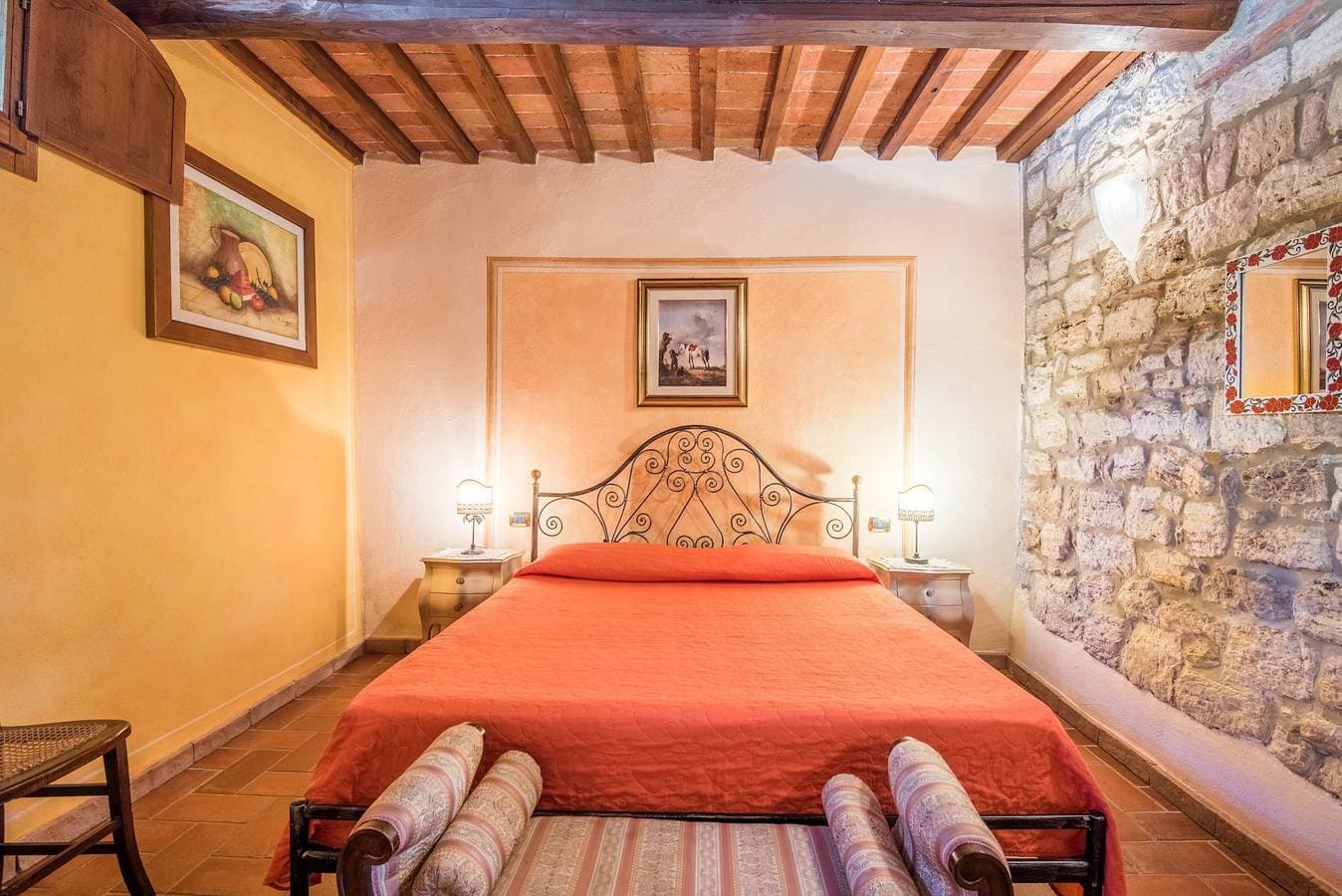 Foto 12 von 28: Ferienwohnung 'Agriturismo Ischieto - La Cantina' mit Gemeinschaftspool, WLAN & Klimaanlage
