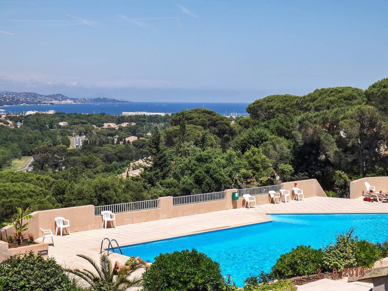 Charmantes Haus in Cogolin mit Meerblick und Pool 1