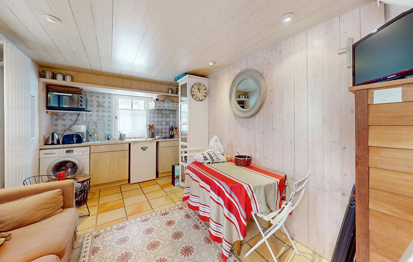 Foto 4 von 33: Gemütliches Strand-Apartment mit Annehmlichkeiten und Parkplatz