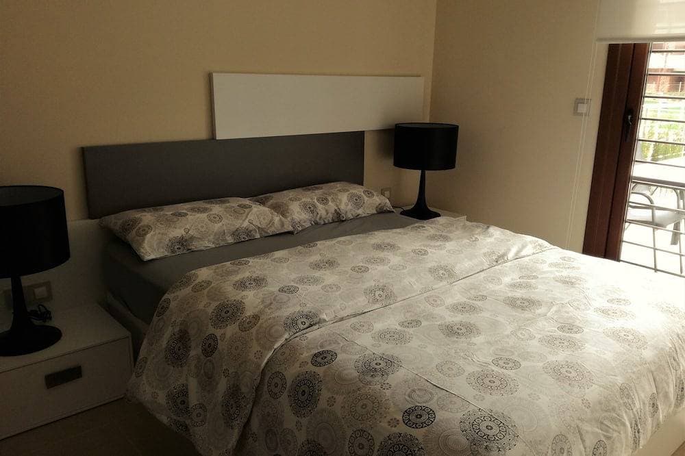 Foto 2 von 25: Schöne neue Luxus Wohnung mit 2 Schlafzimmern und 2 Bädern