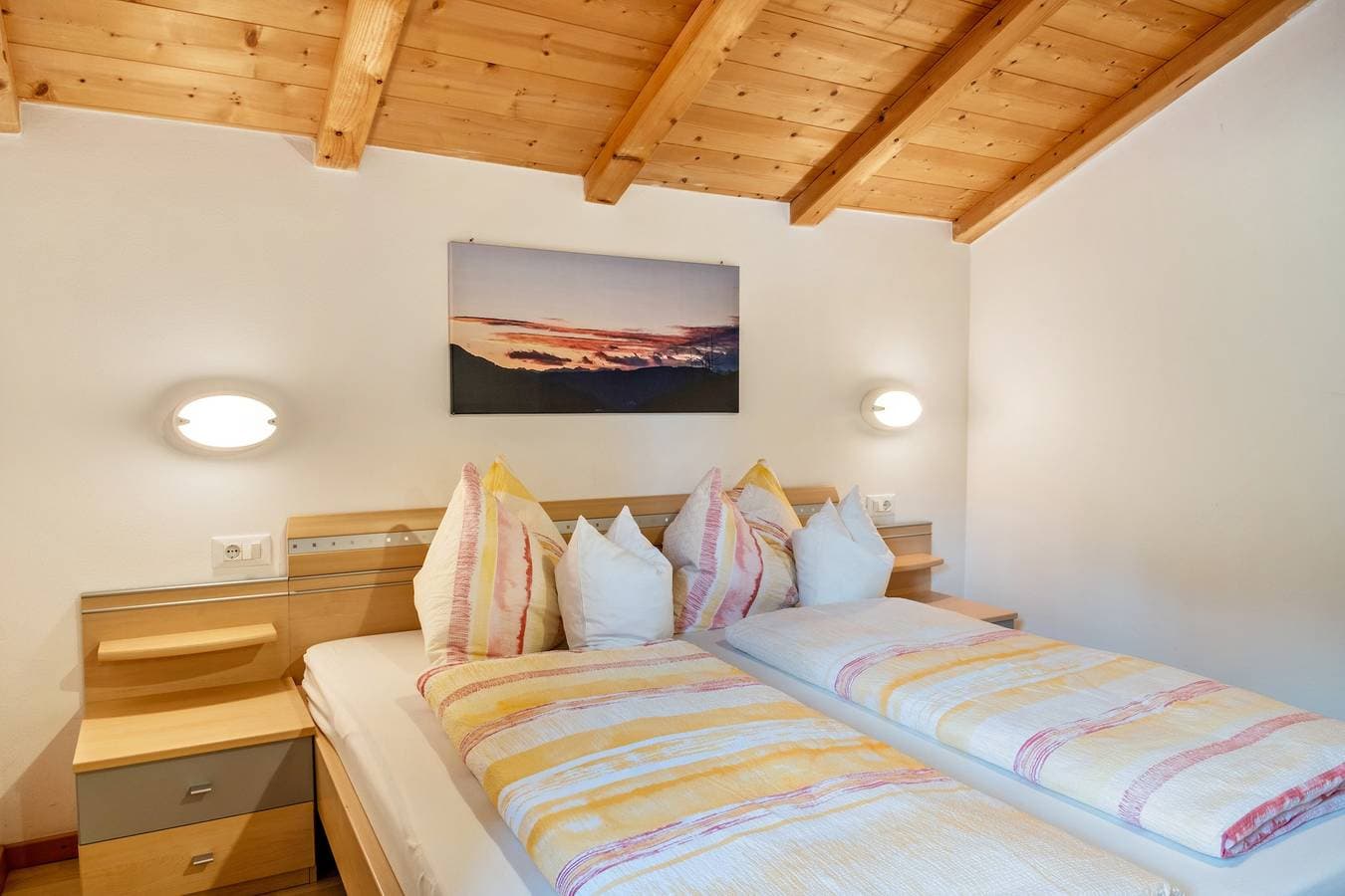 Foto 7 von 19: Ferienwohnung "Oberpatiglhof - Anna" mit Bergblick, Gemeinschaftsterrasse & WLAN
