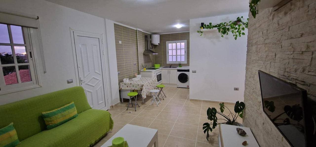 Foto 5 von 11: Two-Bedroom Apartment