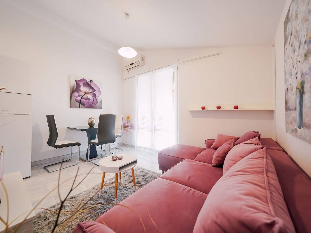Foto 11 von 40: Entzückende Wohnung mit Swimmingpool und Terrasse