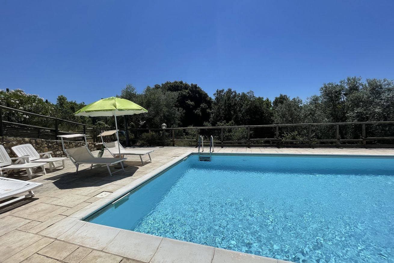 Foto 12 von 36: Casa Sophia, Pool mit Meerblick - Privater Garten, Grill und Parkplatz